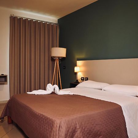 Hotel Futuro Aversa Kültér fotó