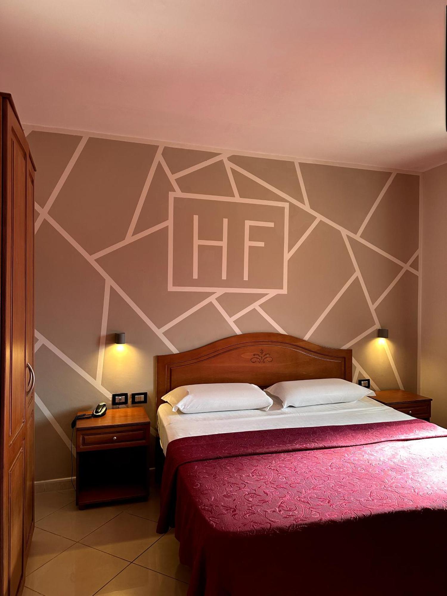 Hotel Futuro Aversa Kültér fotó