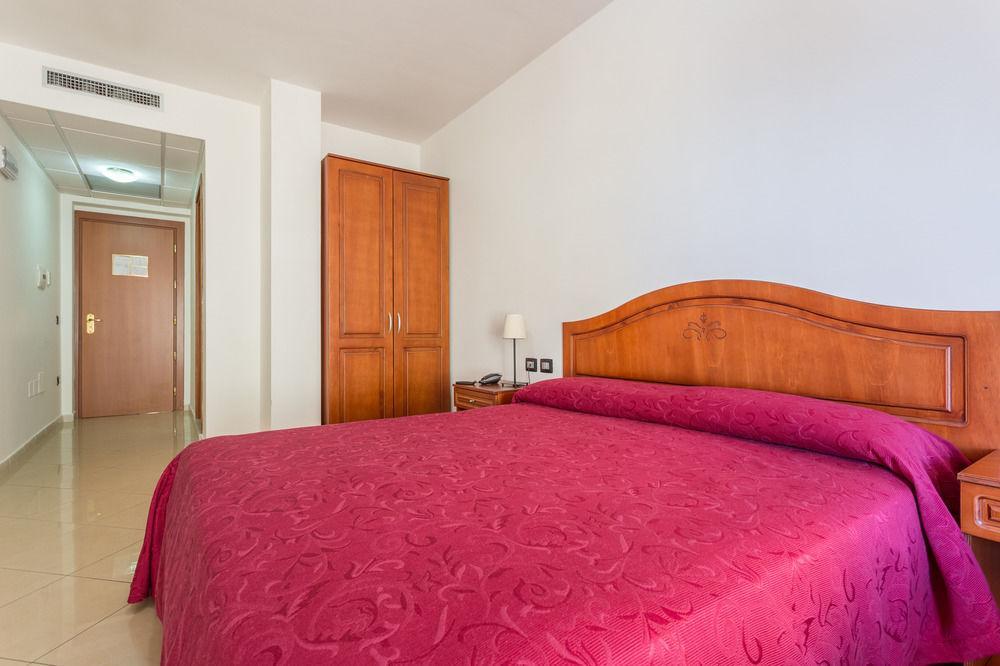 Hotel Futuro Aversa Kültér fotó